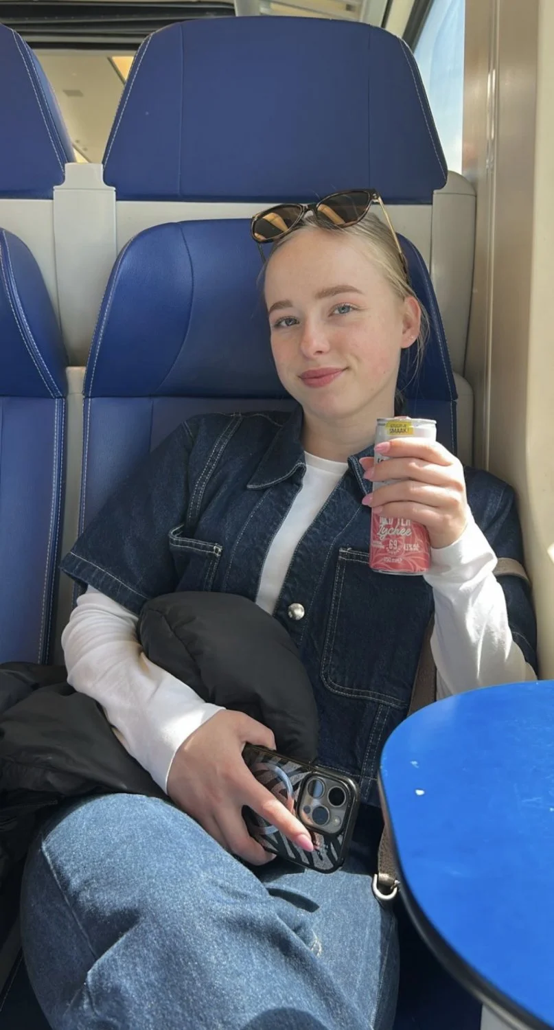 Skinny bitch quinty. Please comment main image