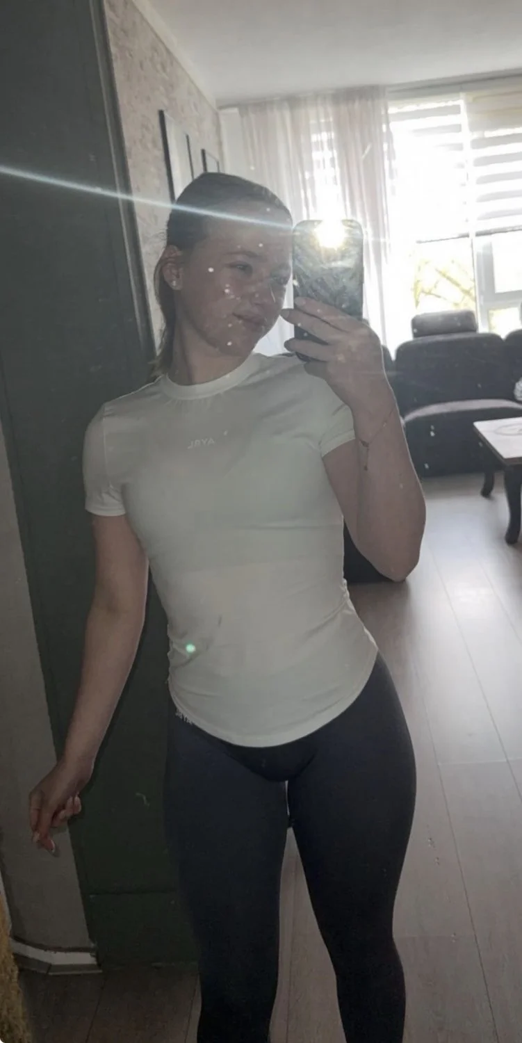 Skinny bitch quinty. Please comment image 4