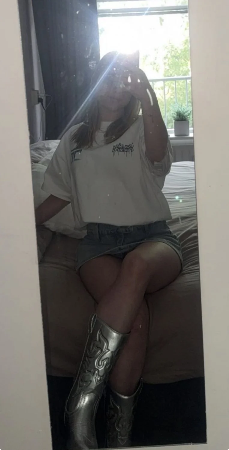 Skinny bitch quinty. Please comment image 6