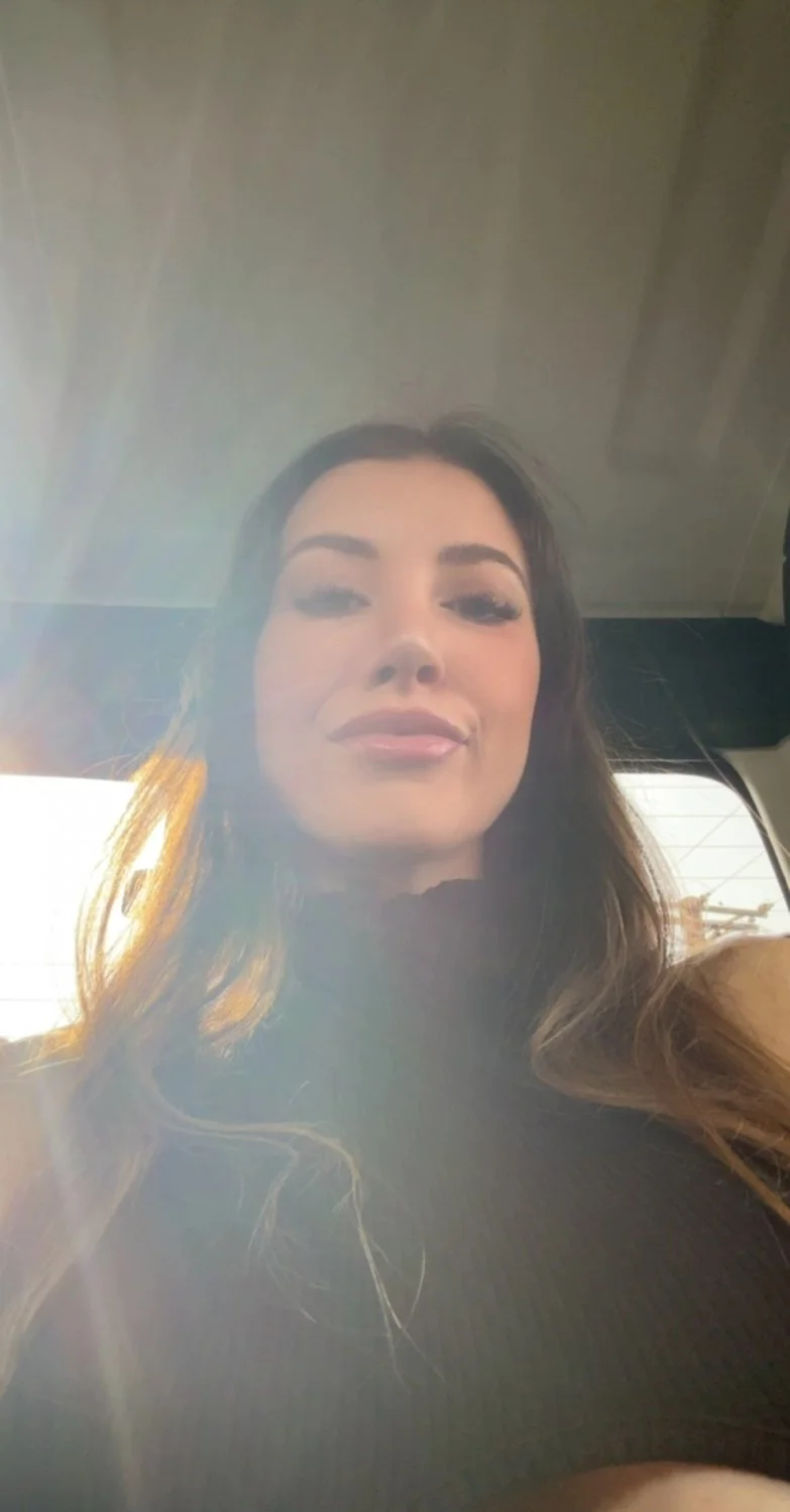 I'm that slut that will suck any dicks main image