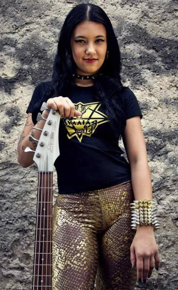 fefemetal e sua BUCETA FEMINISTA!!! crl que BUCETÃO sinistro! image 9
