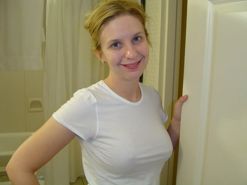 Fit MILF Sally image 43