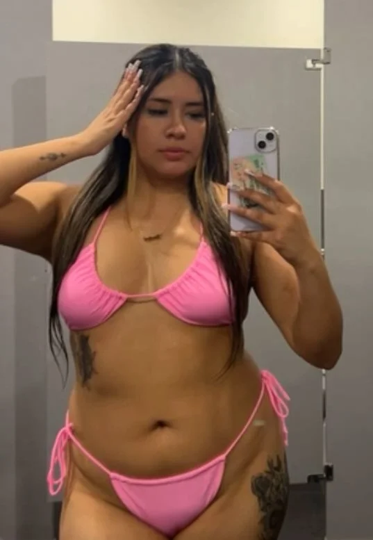 Sexy latina image 2