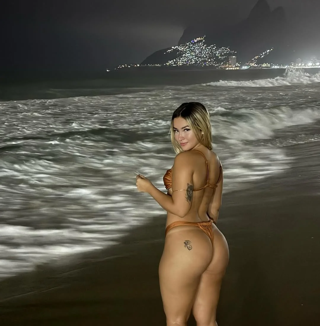 @lluannyx | contém cum tribute. main image