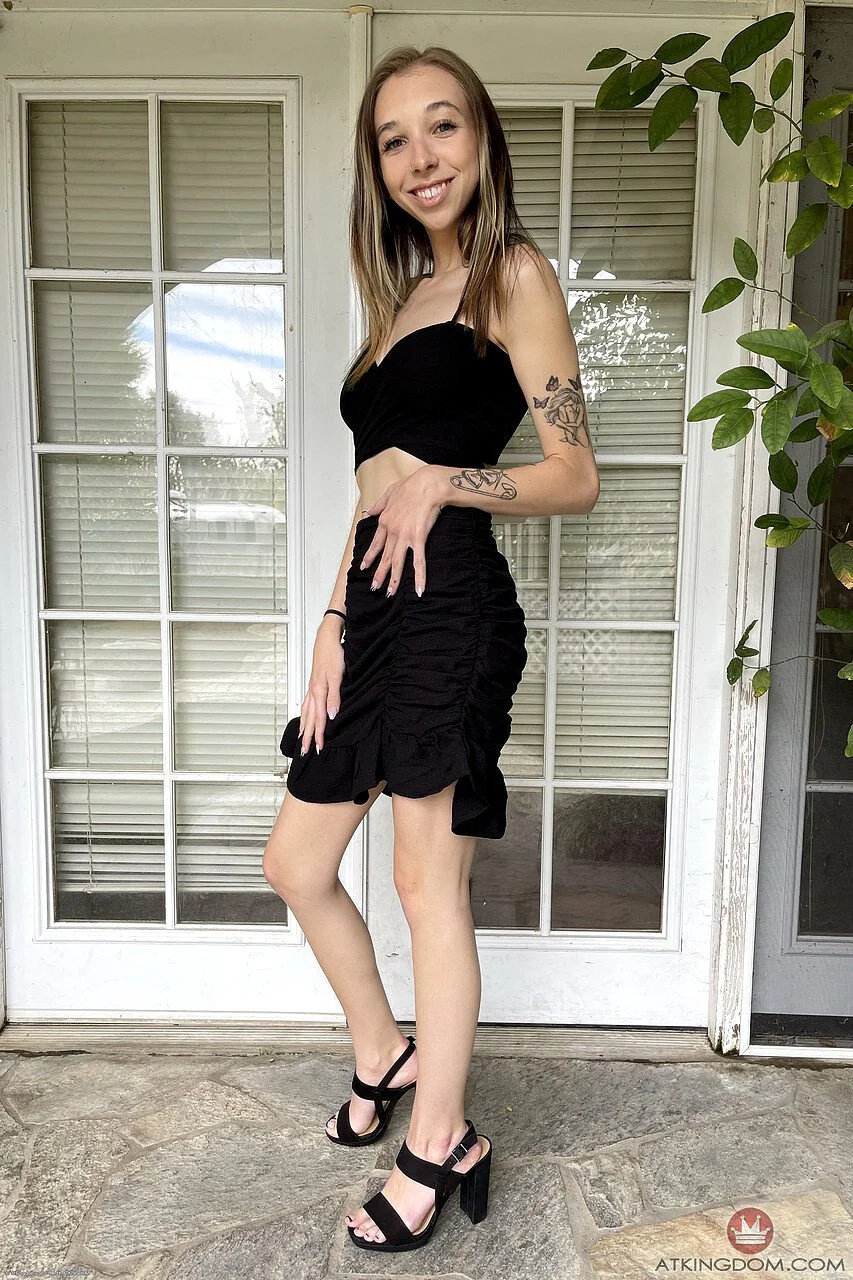 Skinny brunette upskirt teasing 🥵😈🔥 main image