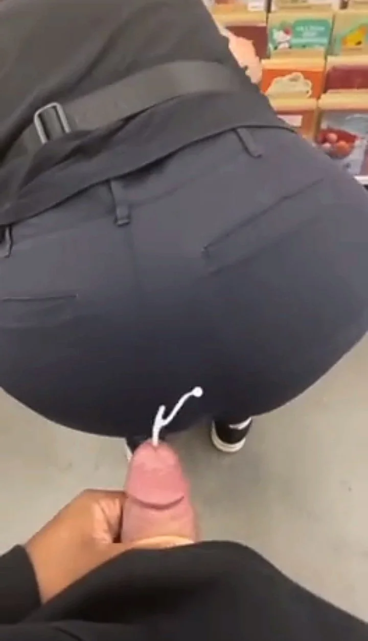 Cum on a stranger's ass in the store main image