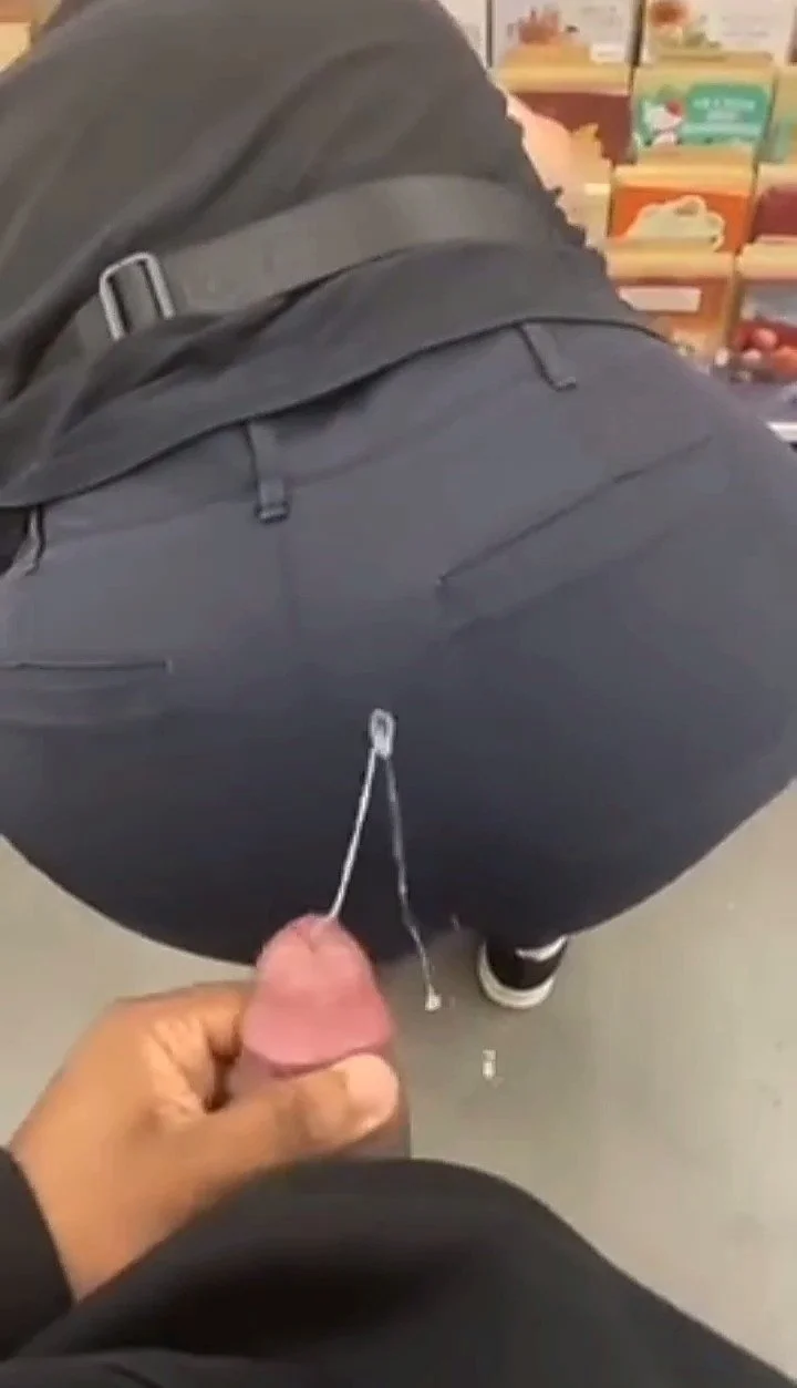 Cum on a stranger's ass in the store image 2