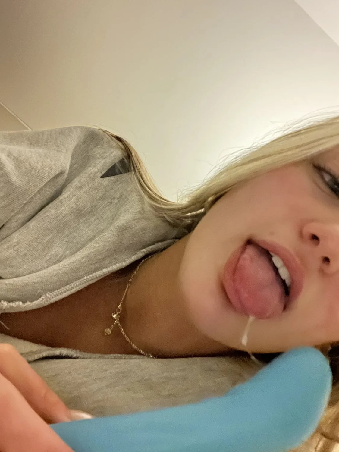 Vídeos íntimos vazados de universitária safada com o namorado. Sexo anal, sexo oral. image 21