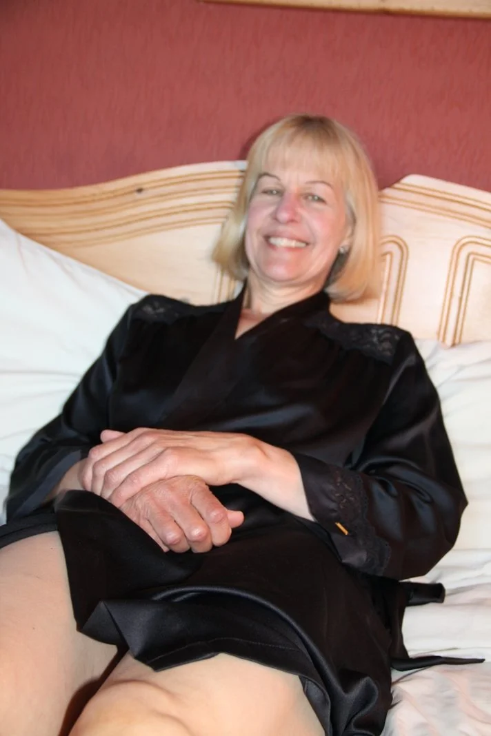 Caroline UK Hot Milf pt4 image 29