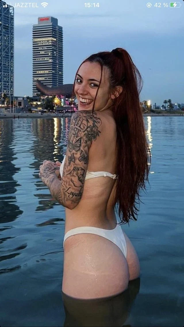 Famosa española caliente te lamera la polla 🥵🤤😋😉 image 14