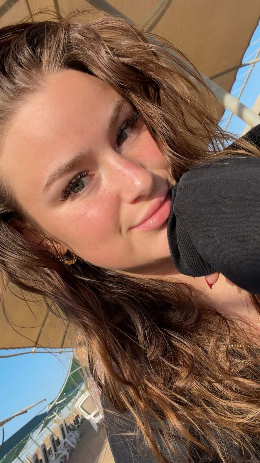 Stunning German teen slut Anna image 10