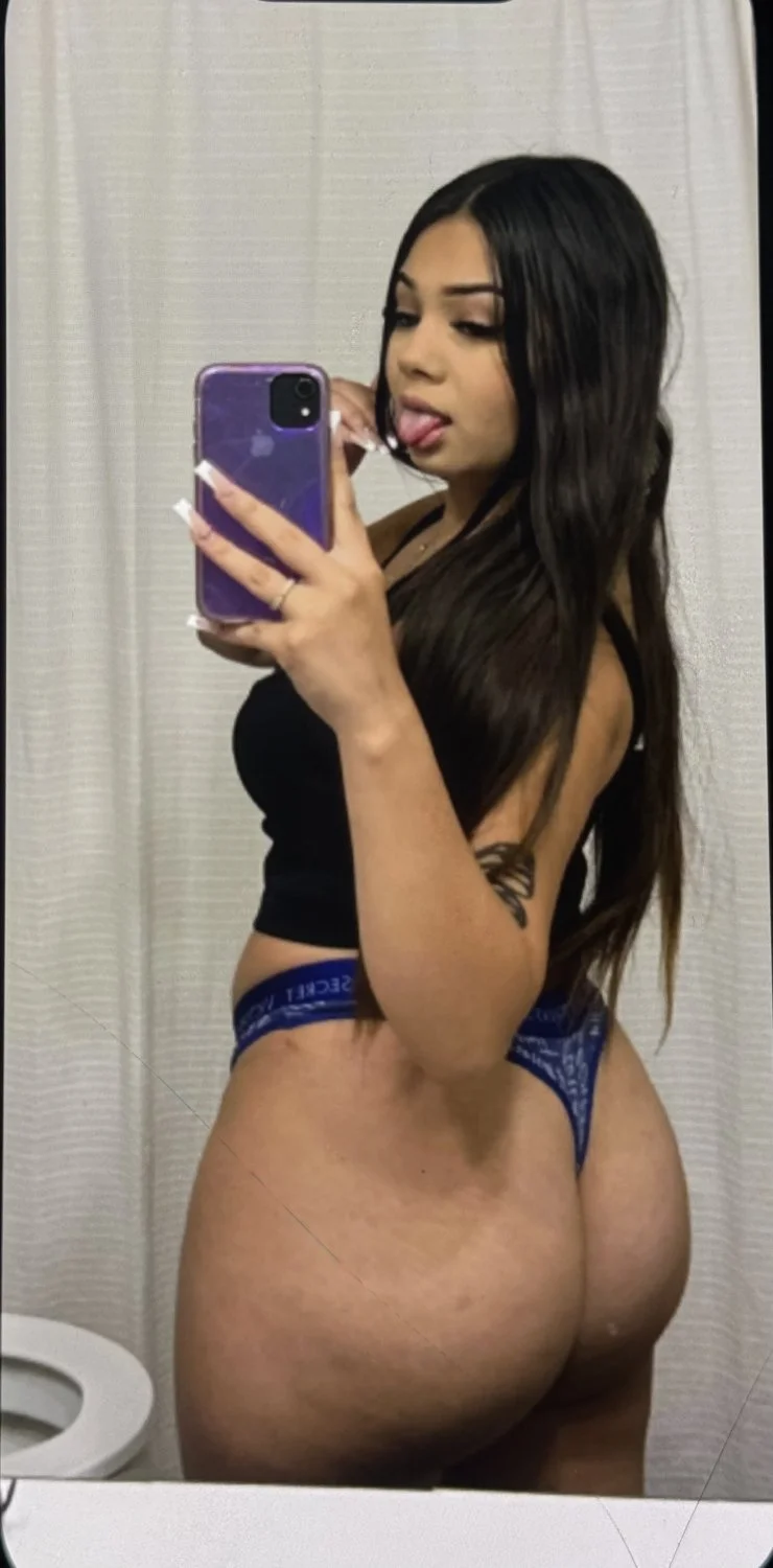 Cynthia’s sexy thick body image 6