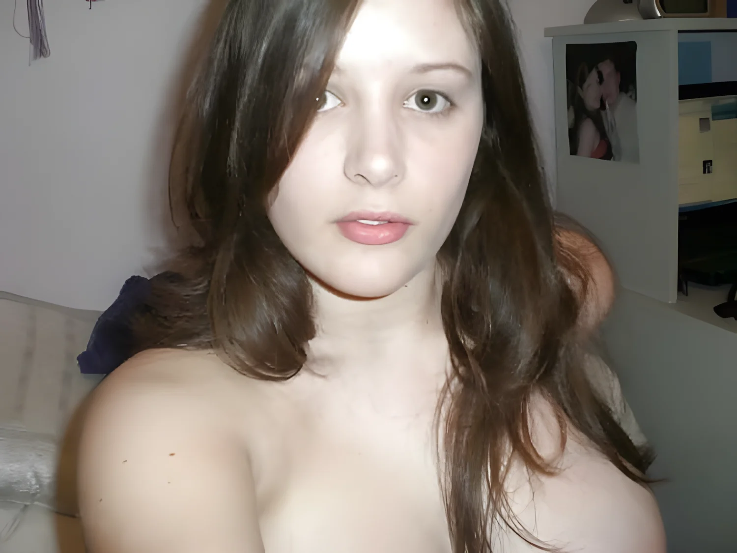 Kylie 34 DD image 21