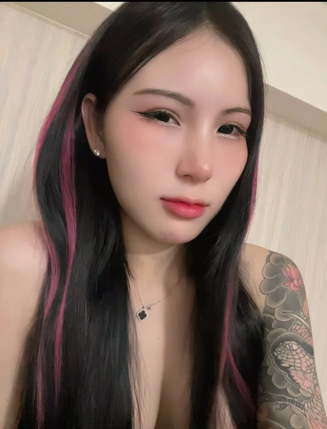 Ladyboy thu tran image 36