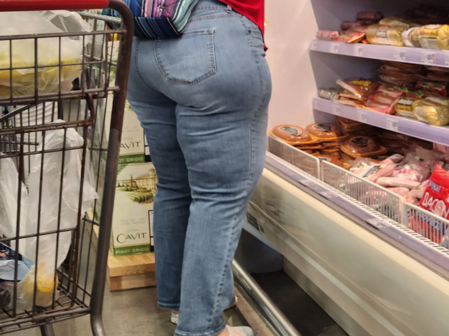 big booty spanish milf image 10