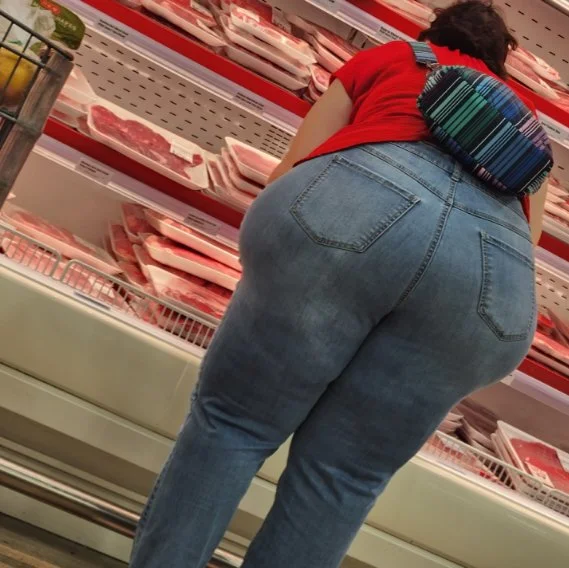 big booty spanish milf image 2