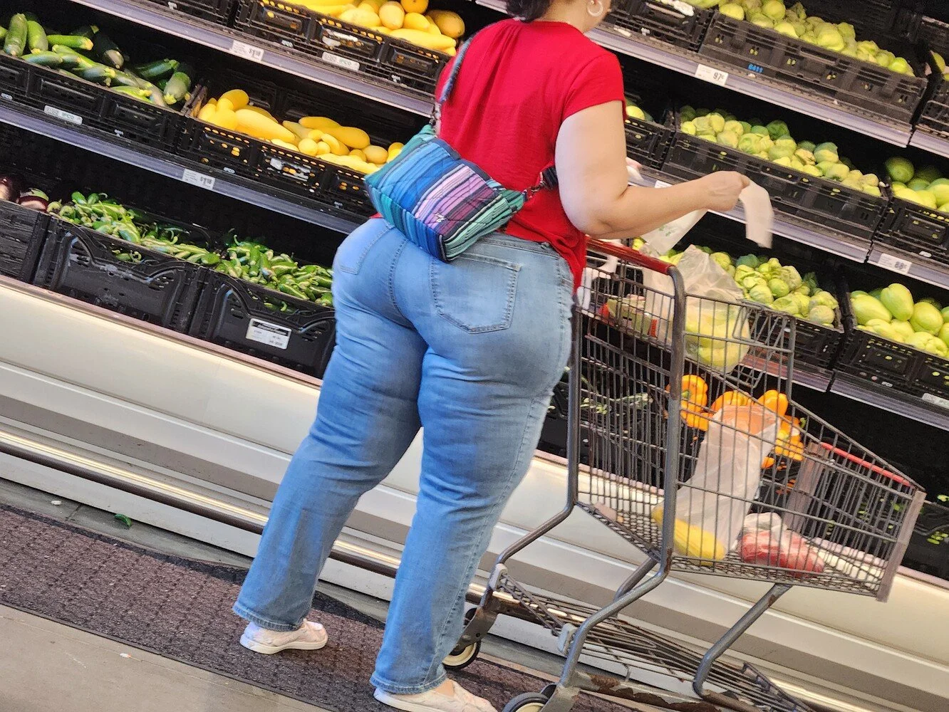 big booty spanish milf image 8