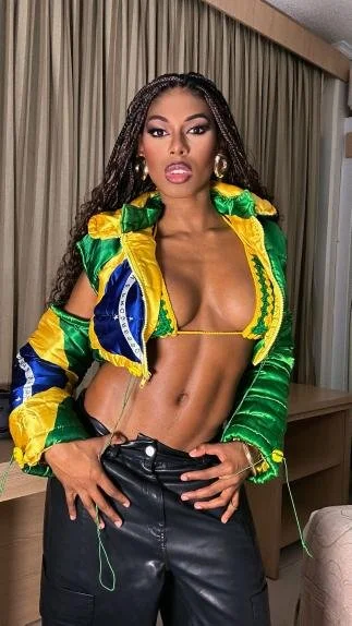 Arrasa Sofia...tao gostosa !!! image 3