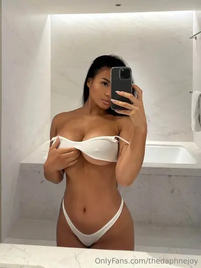 Ain't No Party Like A Diddy Party🍾, 50 Cent's Asian Baby Mom A Freak in The Sheets cover image