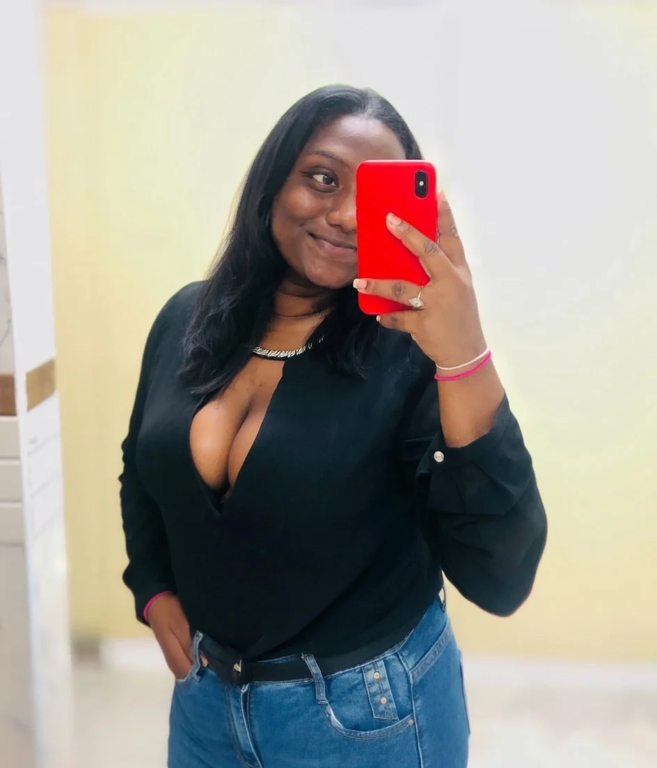 New 2026 Sri Lankan Girl leak photos. Sexy black big pussy sinhala image 4