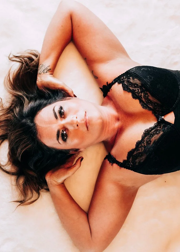 Spanish MILF Boudoir image 2