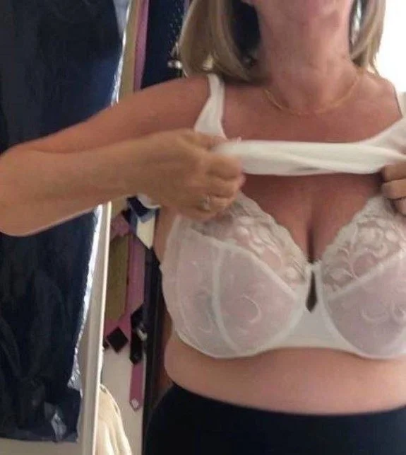 Shy Wife image 3