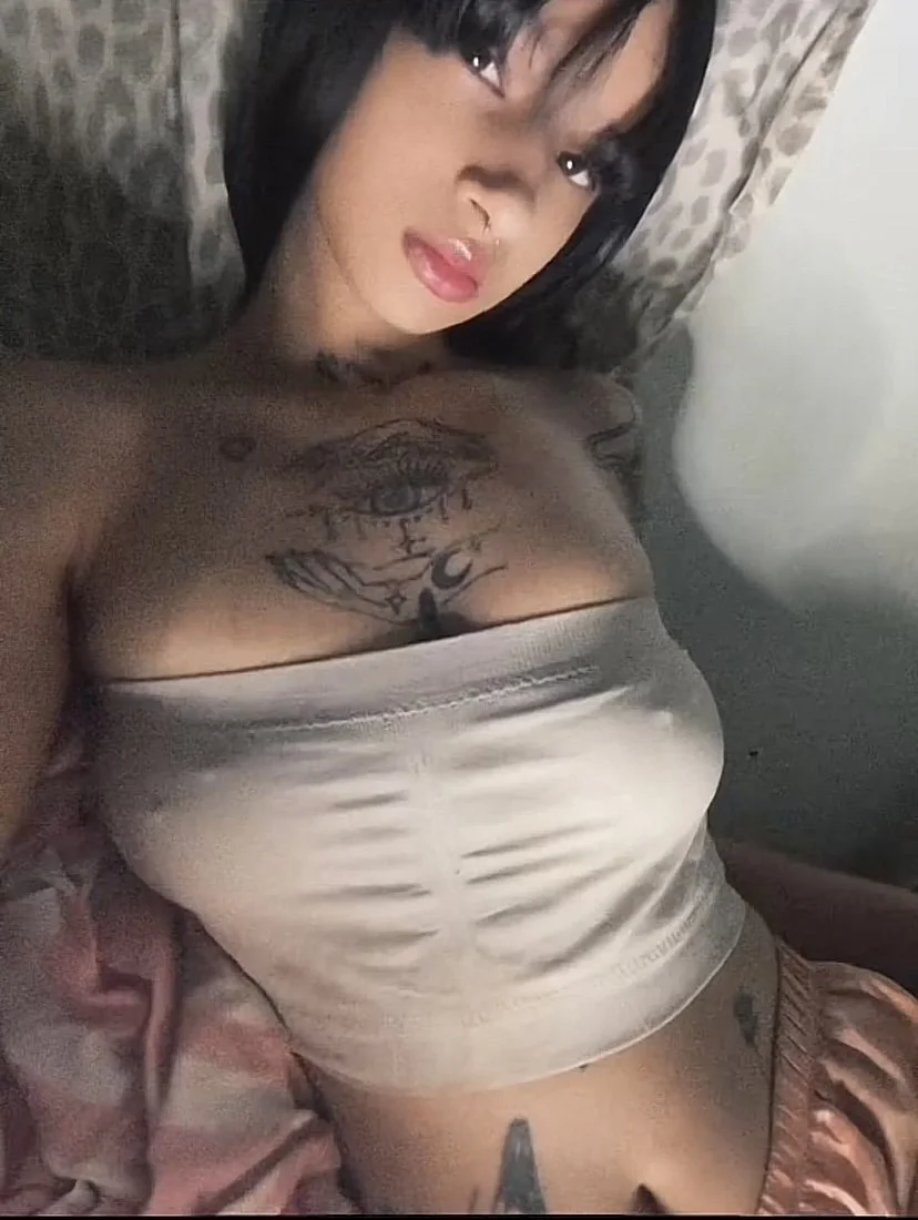 Quien tiene fotos o videos de esta bellaka de puerto rico 🥴🥴?? image 2