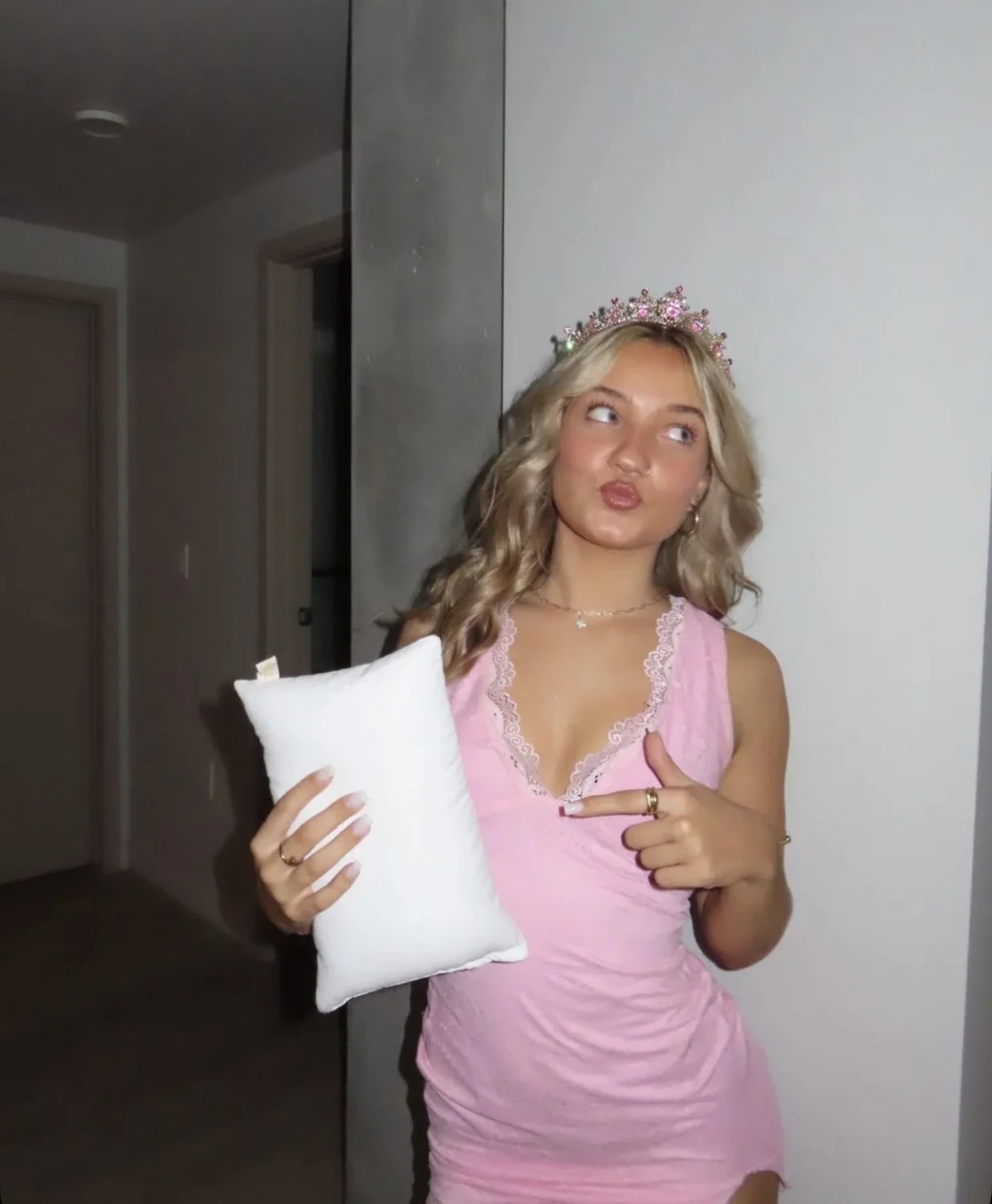 Cute sexy snowbunny slut image 2