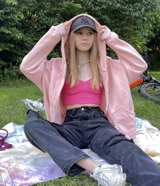 Julia Germany image 10