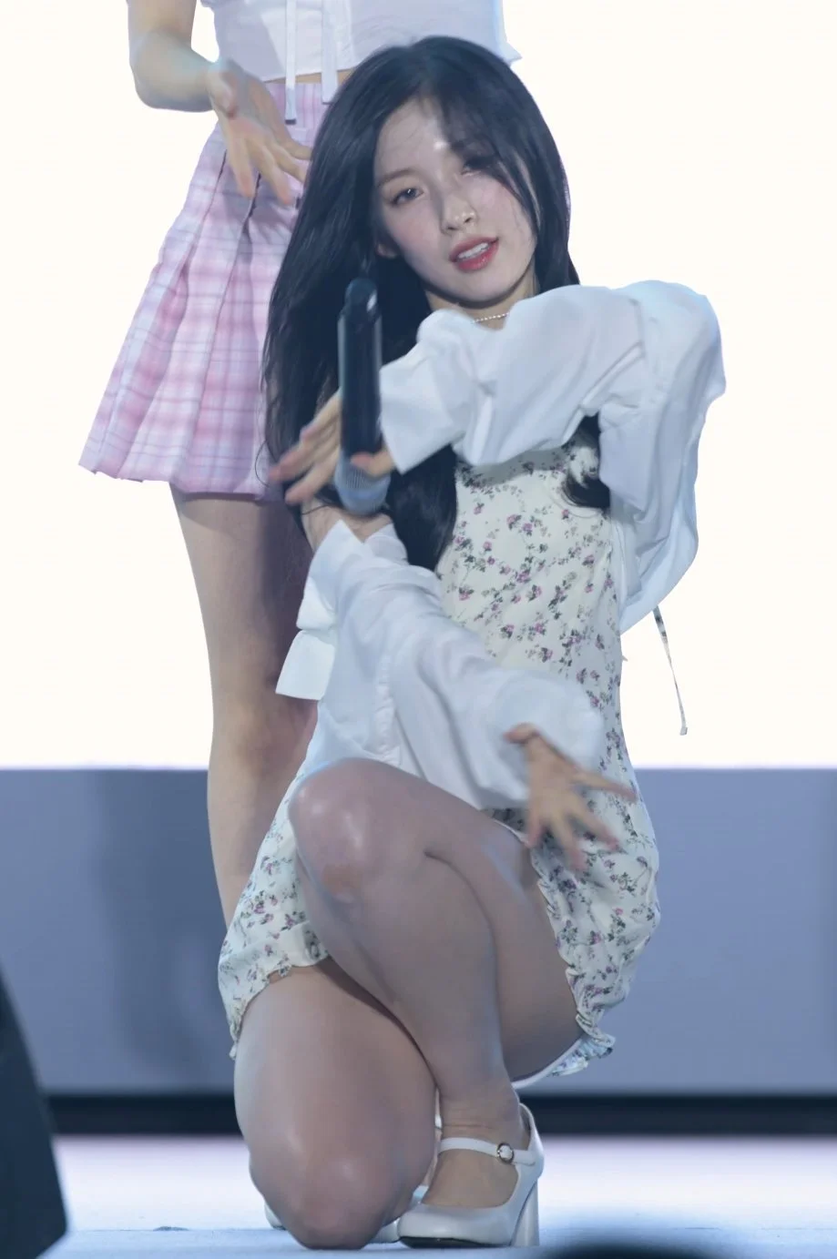 OMG Arin Cheeks image 2