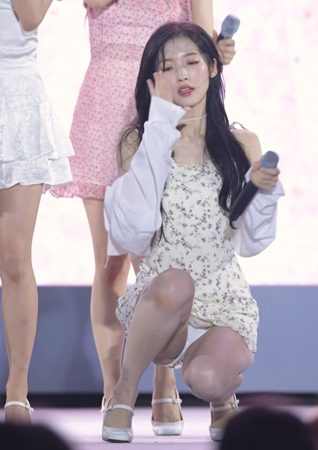 OMG Arin Cheeks image 3