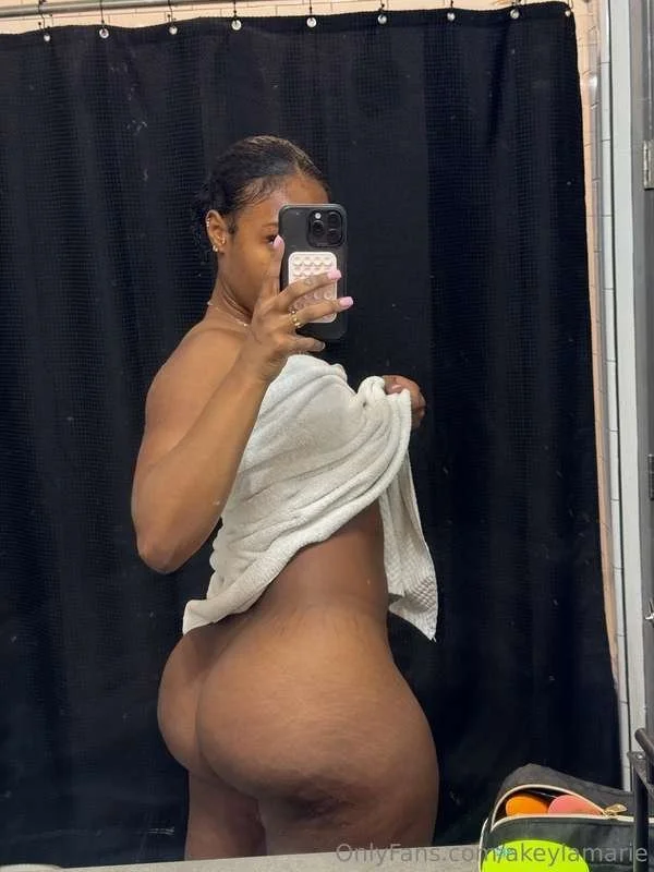 Thicc🤩 image 20