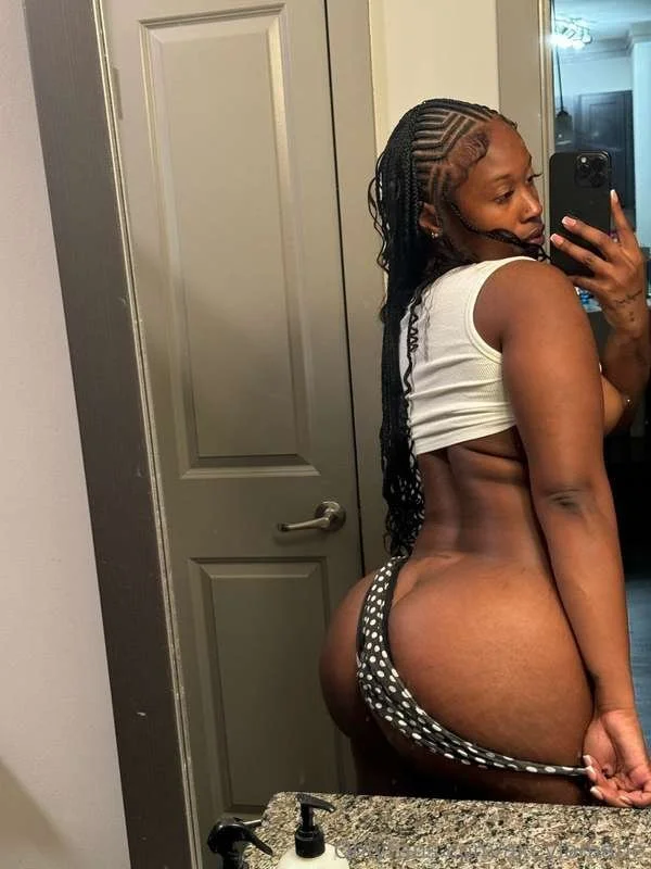 Thicc🤩 image 39