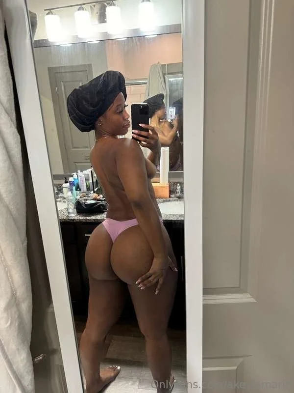 Thicc🤩 image 40