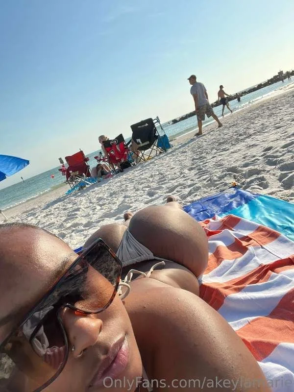 Thicc🤩 image 47