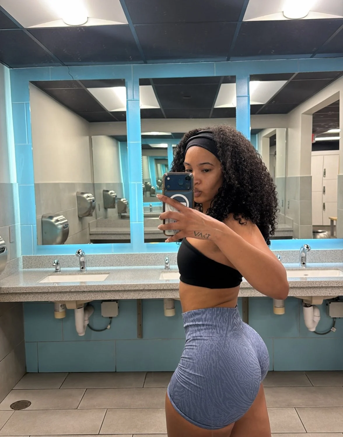 Gym Time🔥🍑💪🏼 image 12
