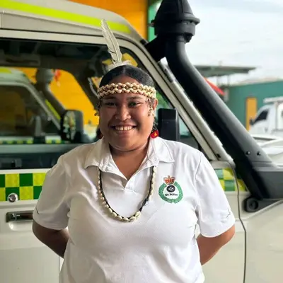 Chubby girl gets horny at work🇵🇬 cover image