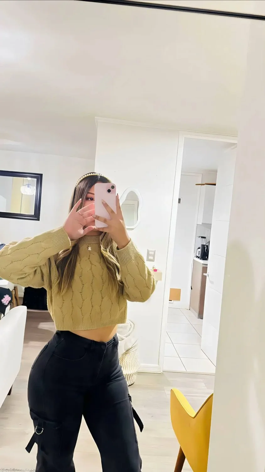 Rica pendeja chilena image 2