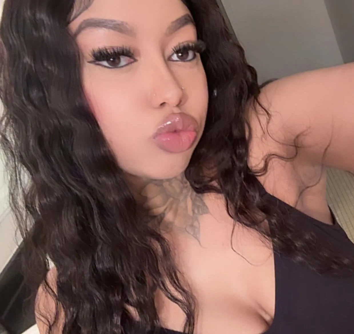 Classic Nia Sucking some BBC 🔥 main image