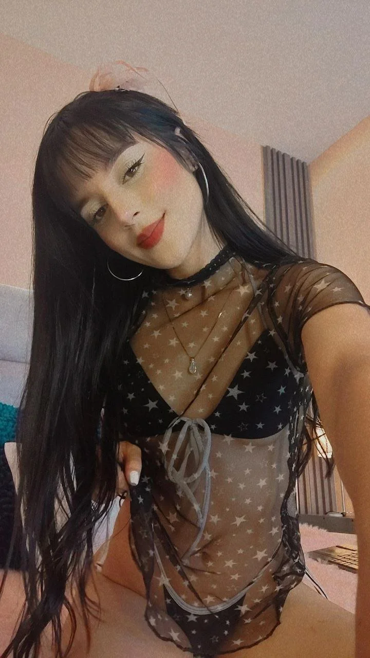 A couple of bites to those little tits image 2