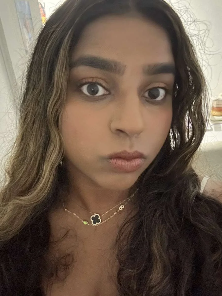 Indian NRI Slut Anagha Leaked. image 3