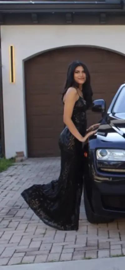 Dm me if u can cum trib my hot Latina friend cover image