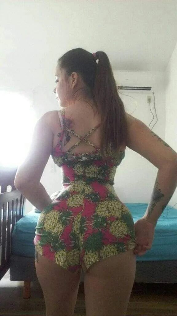 Jovencita zorra tetona image 22