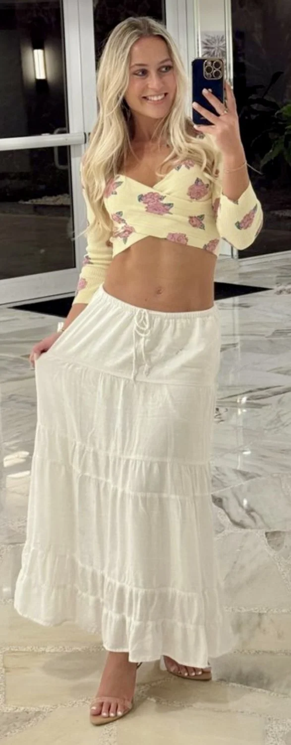 EVA. Imagine your teacher had this hard bikini body! You would want to stroke everyday in class image 3