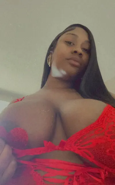 Curvy small bbw gets cum on her tits cover image