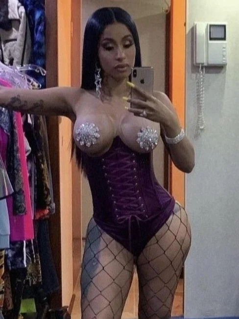 Who is Hotter Nicki Minaj or Cardi B ?! image 29