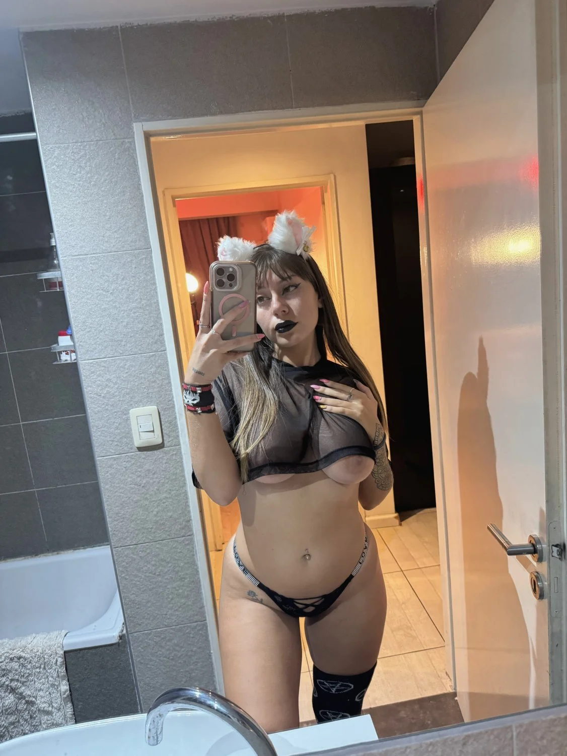 Showing off my perfect fuckdoll body main image