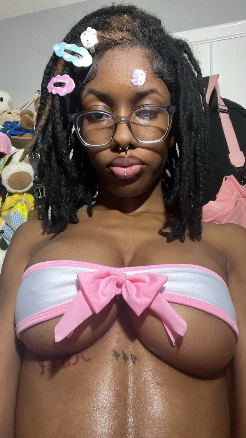 Ebony Dread Head With Perfect Titties image 3