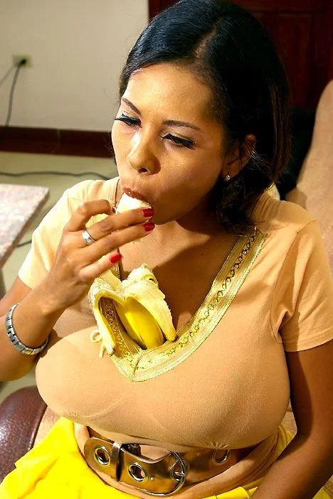 Vintage Boobs Vanessa Del image 6