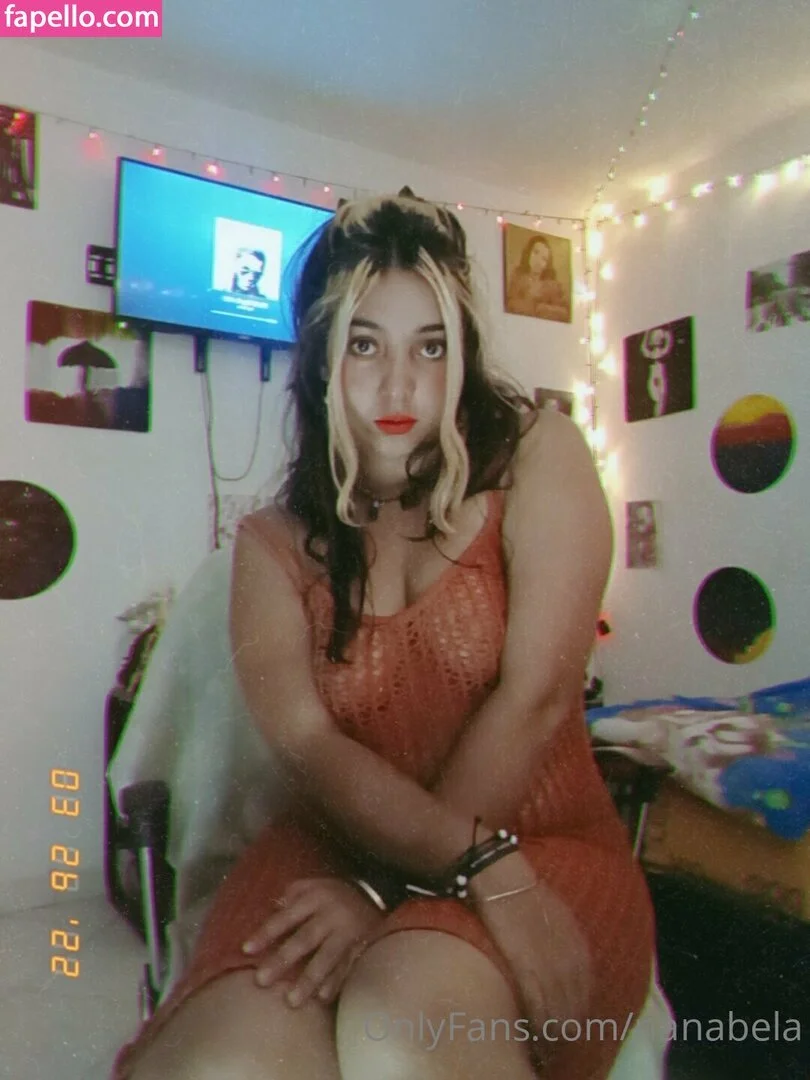 Nana Bela Sexy image 2